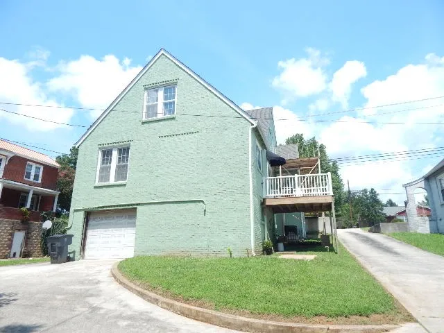 427 W Main St McMinnville, TN 37110