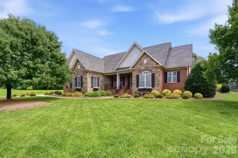 2712 Smith Field Drive