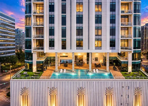 1409 Post Oak Boulevard #1803
