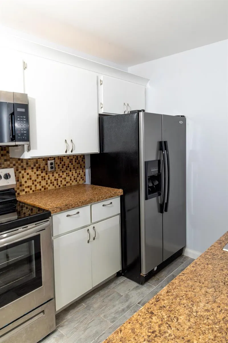 7406 74TH WAY West Palm Beach, FL 33407