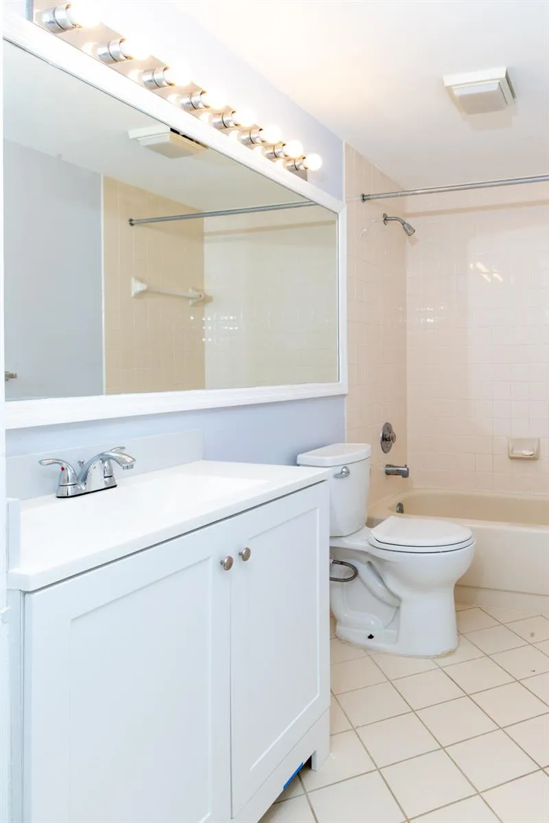 7406 74TH WAY West Palm Beach, FL 33407
