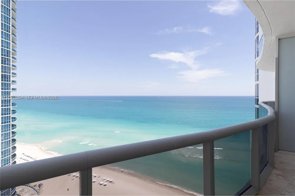 15811 Collins Ave #2103 Sunny Isles Beach, FL 33160