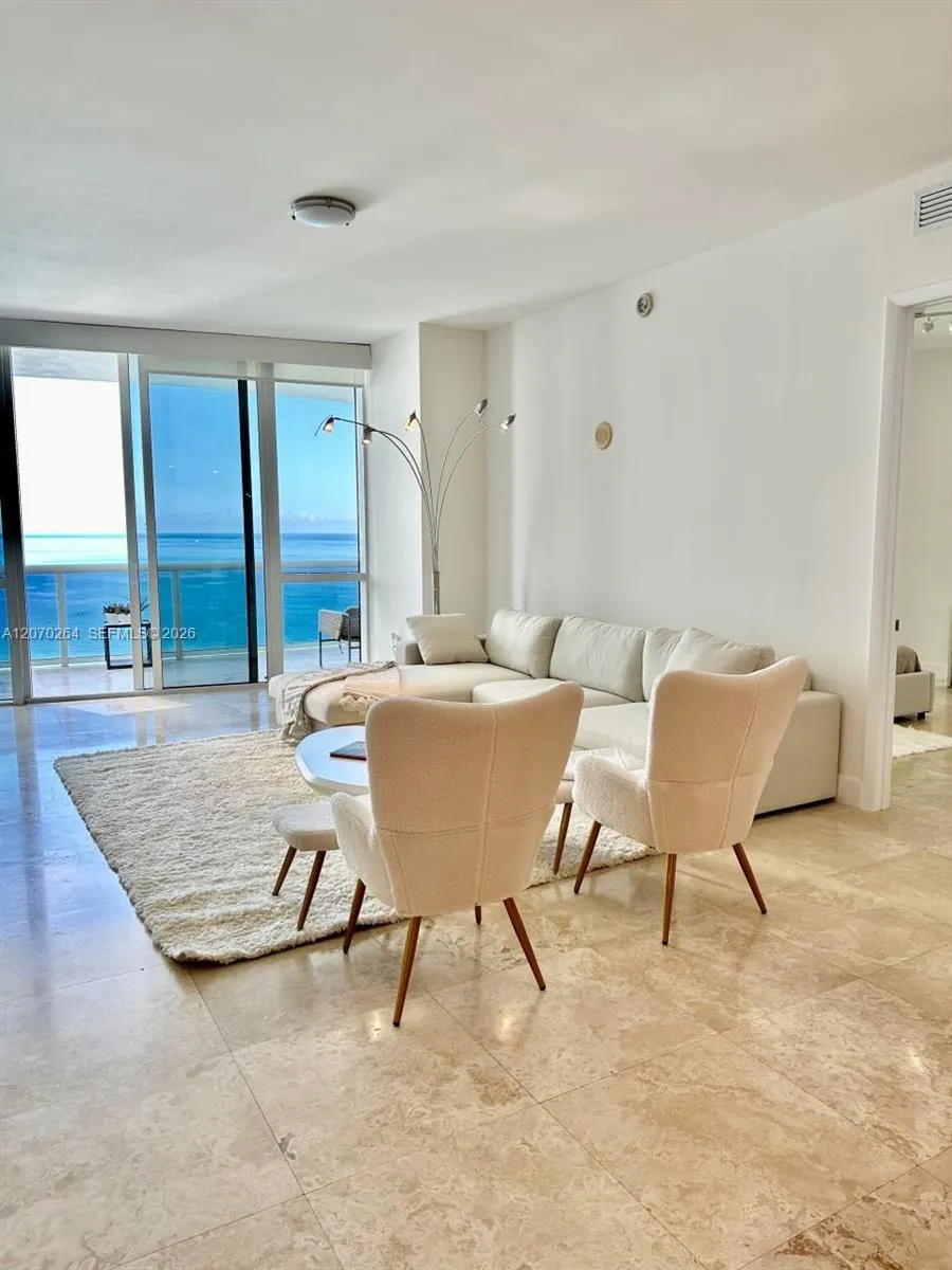 15811 Collins Ave #2103 Sunny Isles Beach, FL 33160