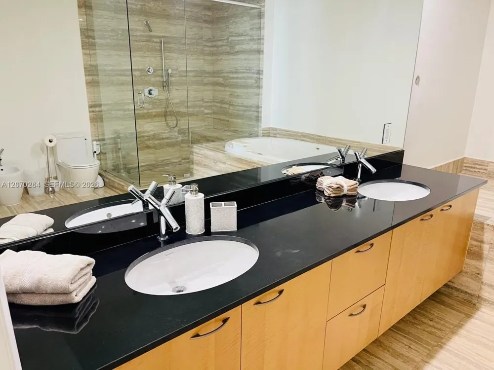 15811 Collins Ave #2103 Sunny Isles Beach, FL 33160