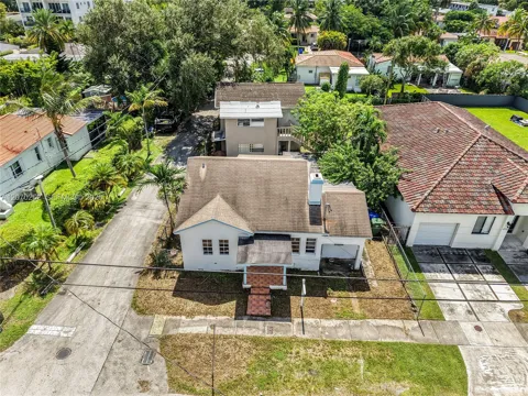 2100 SW 25th St