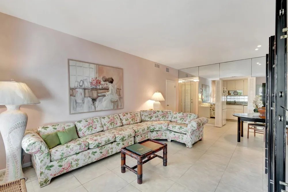 2711 S Ocean Boulevard #0020 Highland Beach, FL 33487