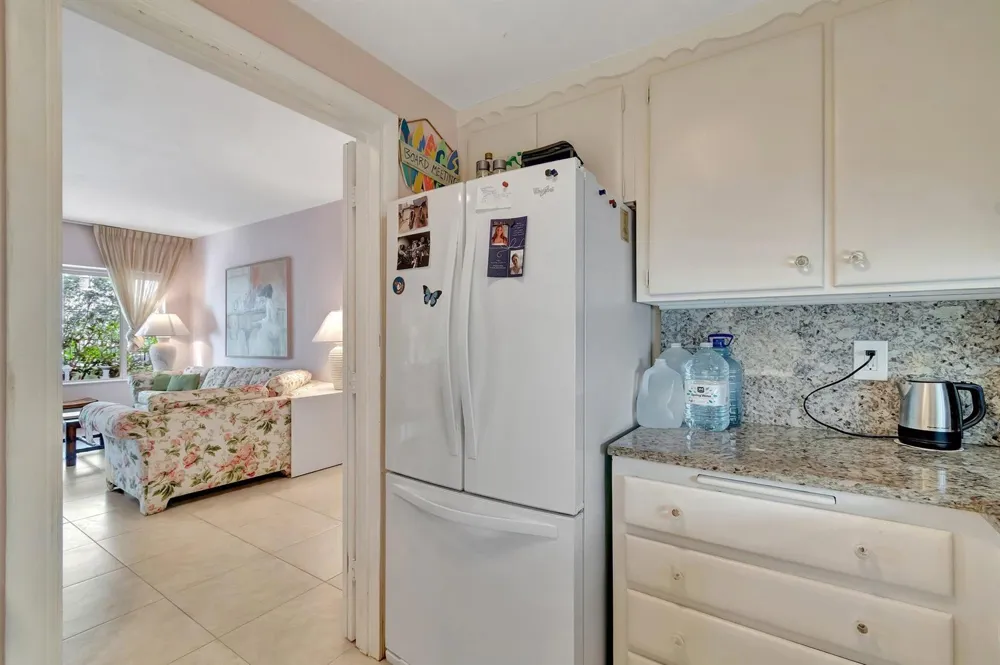 2711 S Ocean Boulevard #0020 Highland Beach, FL 33487