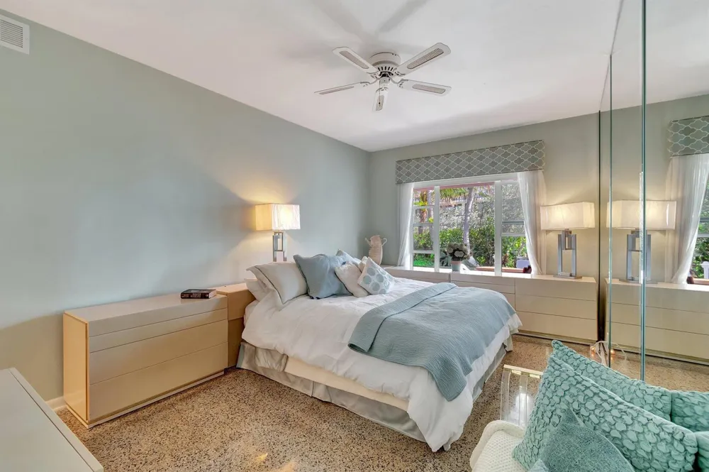 2711 S Ocean Boulevard #0020 Highland Beach, FL 33487