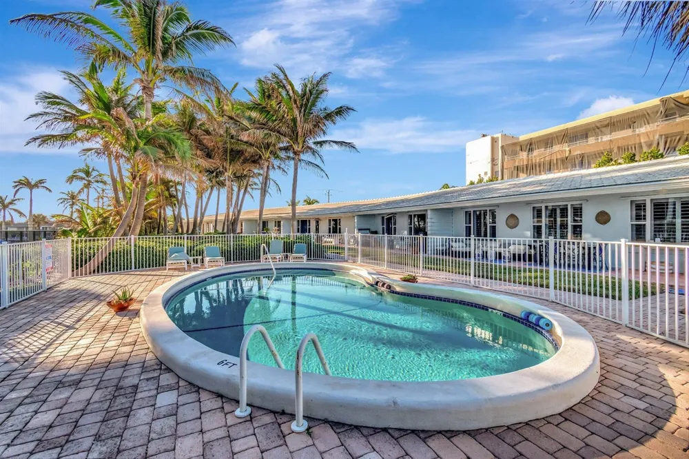 2711 S Ocean Boulevard #0020 Highland Beach, FL 33487