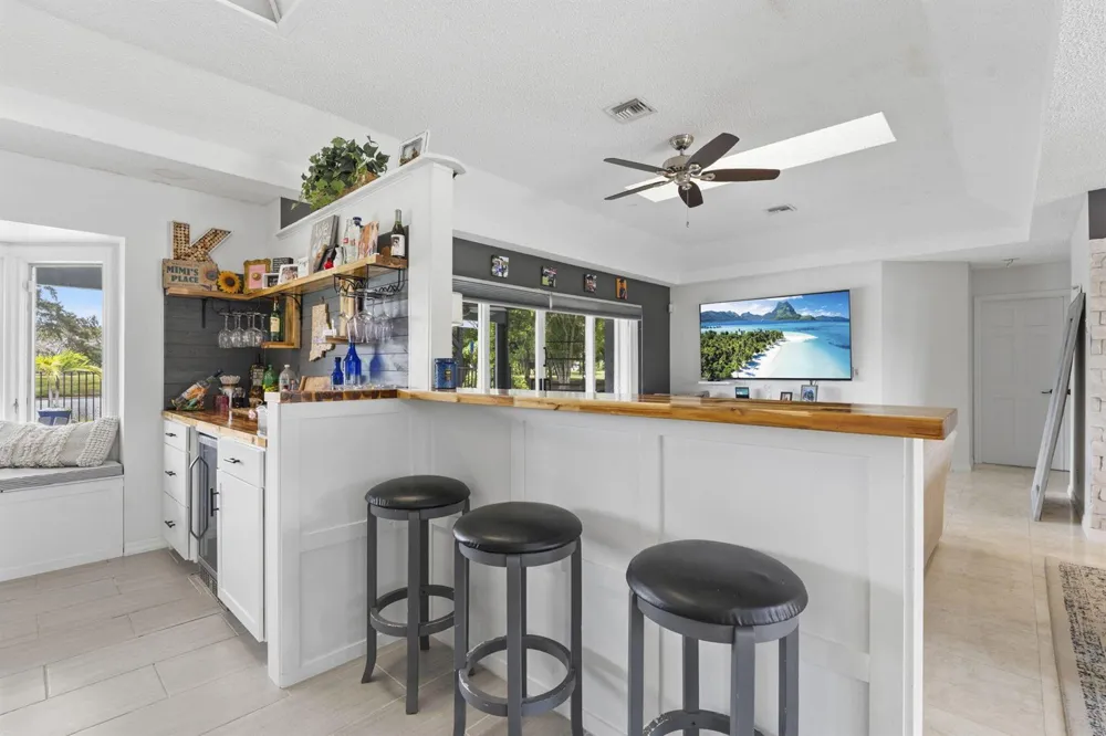 118 ELYSIUM DRIVE Royal Palm Beach, FL 33411