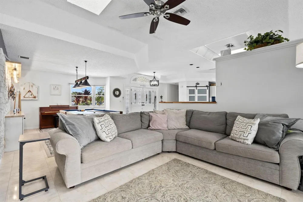 118 ELYSIUM DRIVE Royal Palm Beach, FL 33411