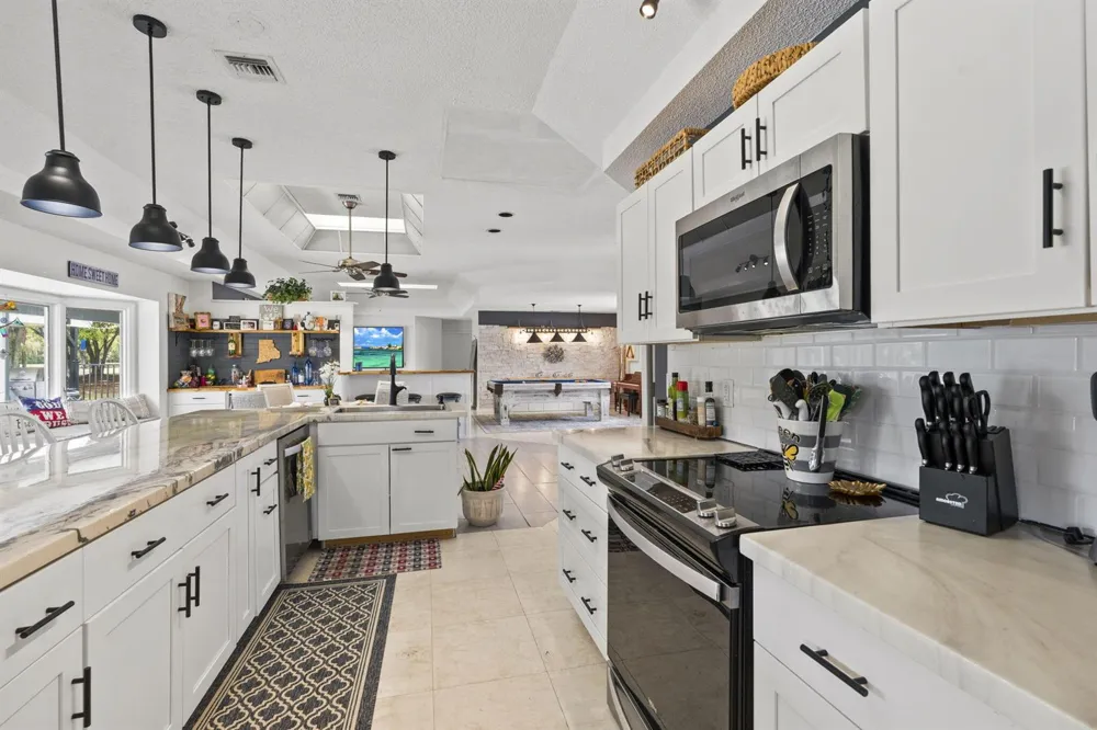 118 ELYSIUM DRIVE Royal Palm Beach, FL 33411