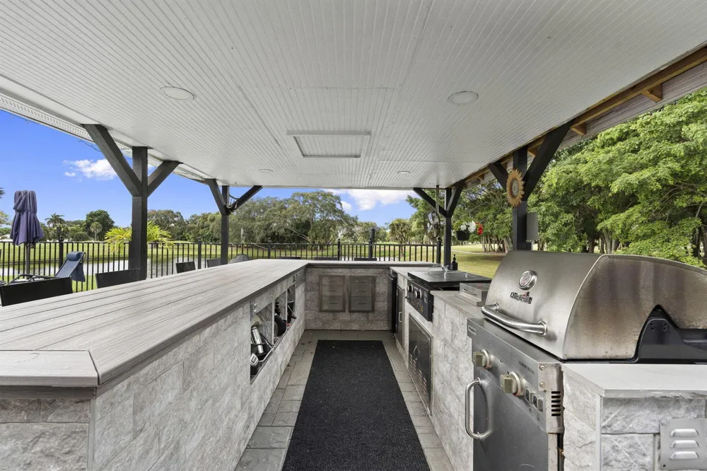 118 ELYSIUM DRIVE Royal Palm Beach, FL 33411