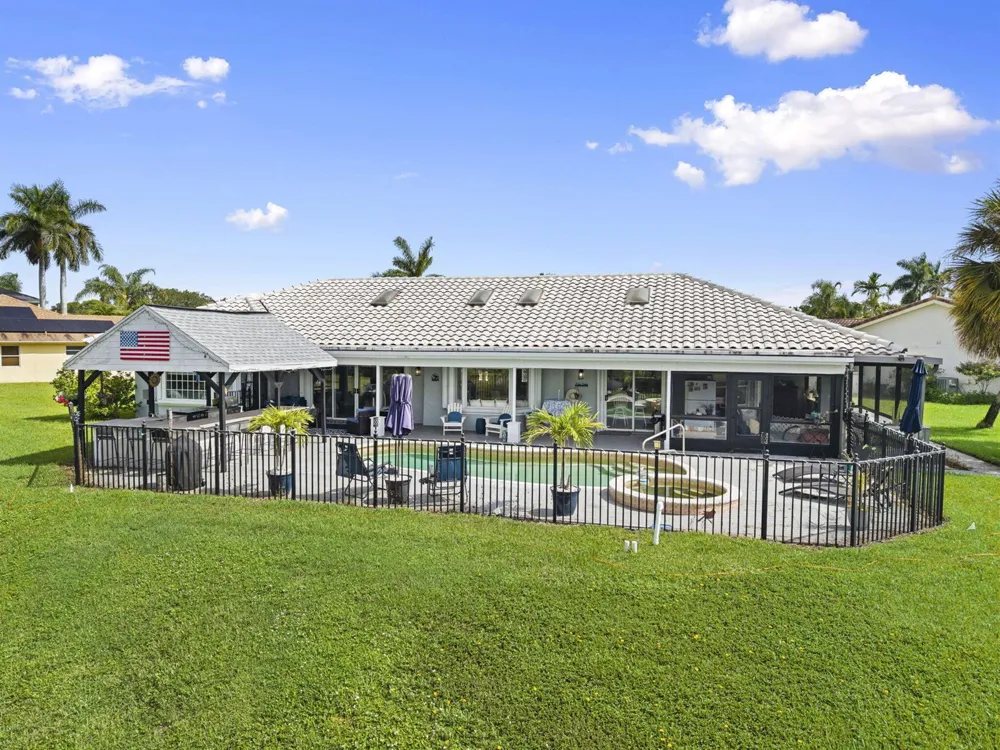 118 ELYSIUM DRIVE Royal Palm Beach, FL 33411