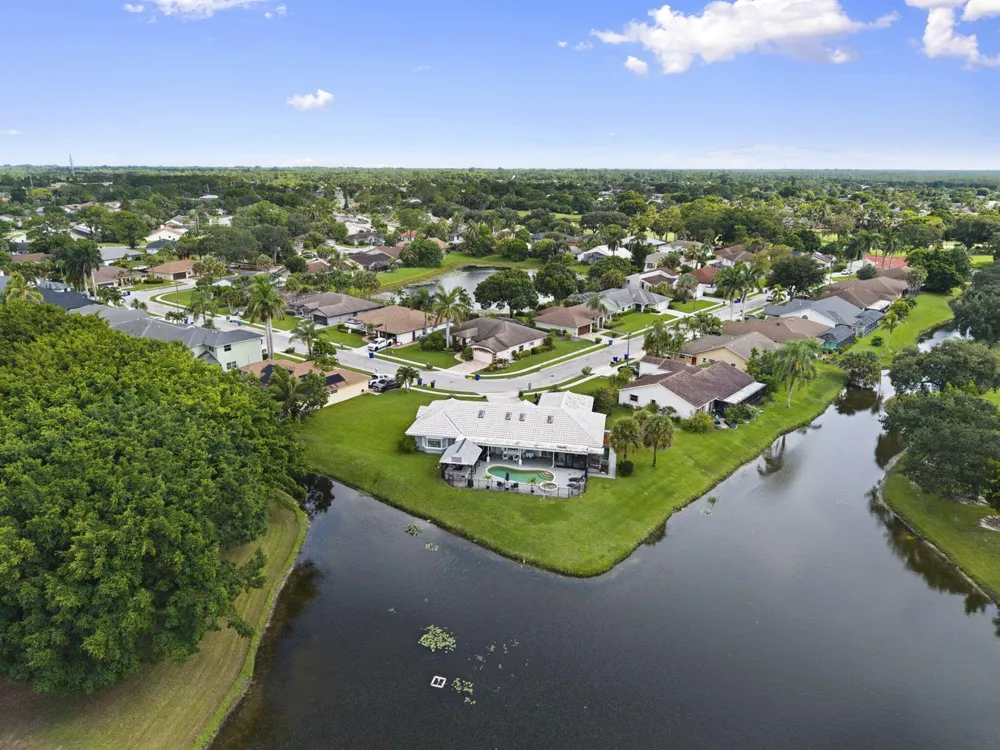 118 ELYSIUM DRIVE Royal Palm Beach, FL 33411