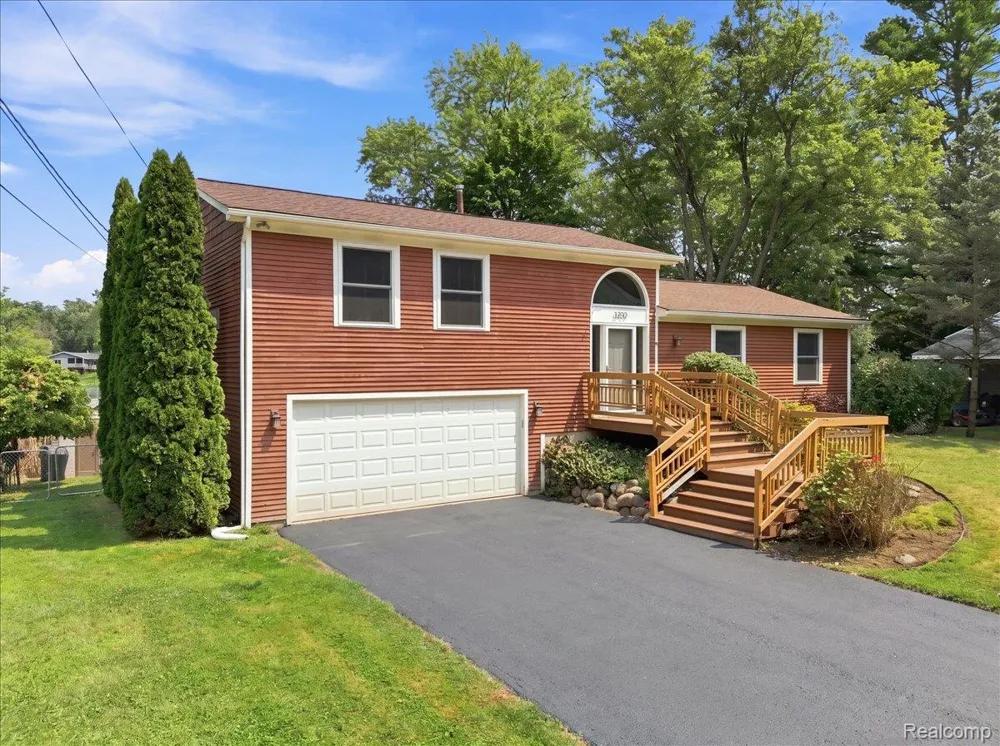 1255 Paul Boulevard Orion Charter Township, MI 48362