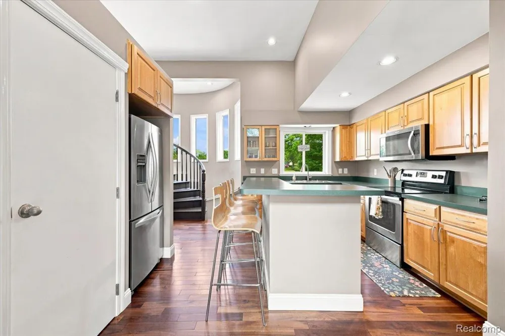 1255 Paul Boulevard Orion Charter Township, MI 48362
