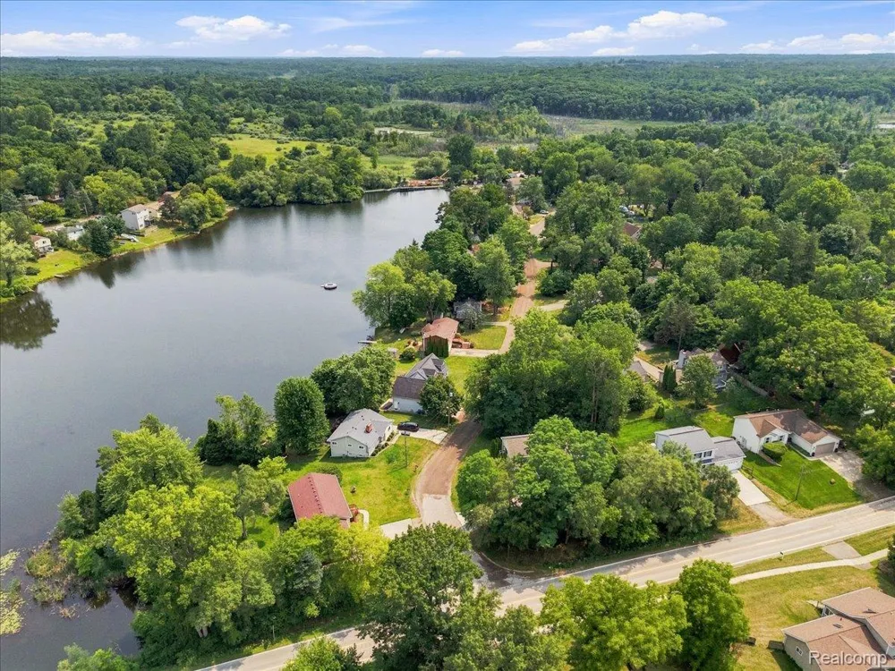 1255 Paul Boulevard Orion Charter Township, MI 48362