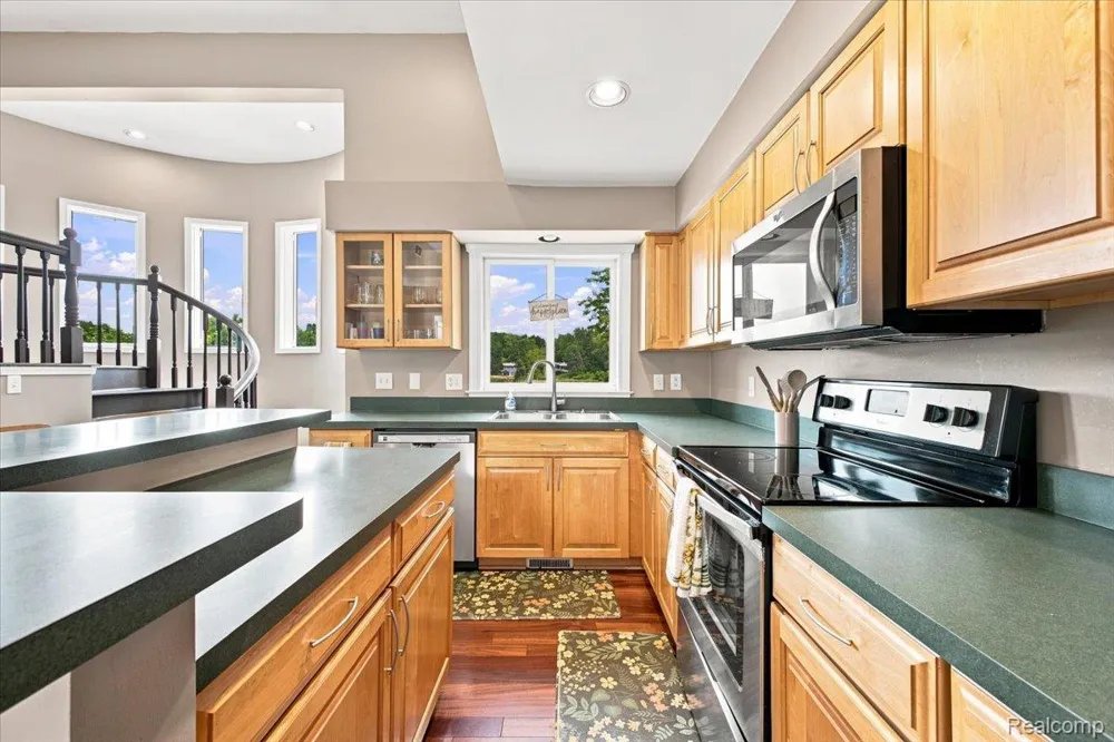 1255 Paul Boulevard Orion Charter Township, MI 48362