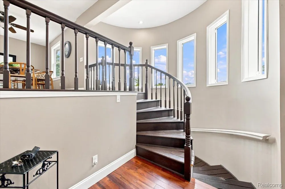 1255 Paul Boulevard Orion Charter Township, MI 48362