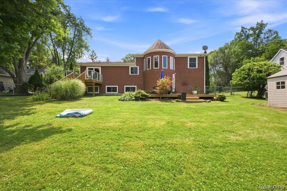 1255 Paul Boulevard Orion Charter Township, MI 48362