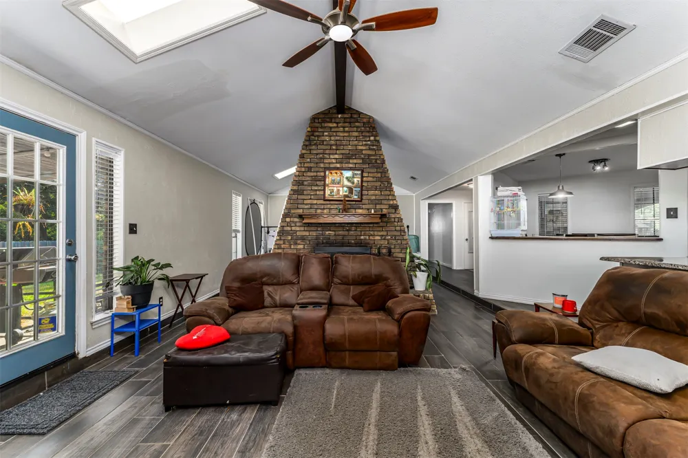 5903 Pleasant Wood Trail Arlington, TX 76016