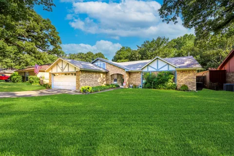 5903 Pleasant Wood Trail