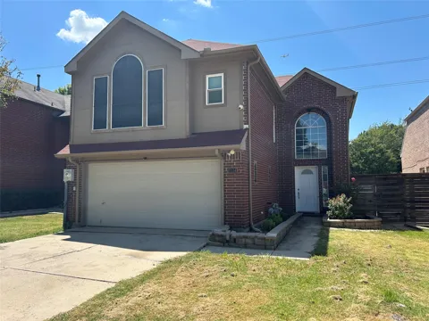 2114 Montclair Lane