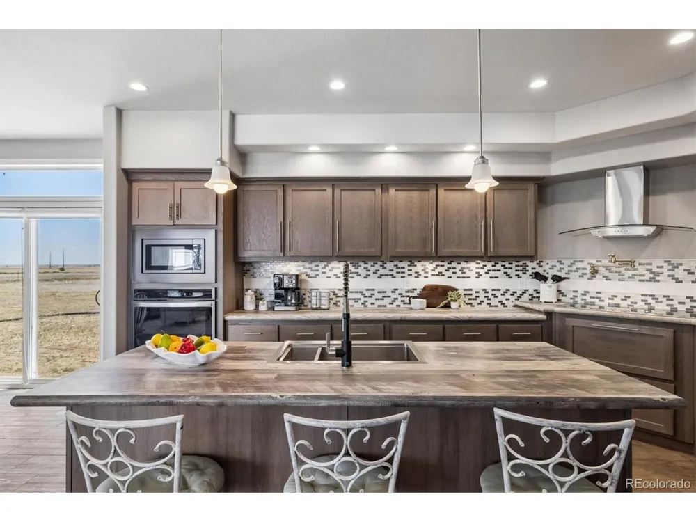 15330 Peterson Road Keenesburg, CO 80643