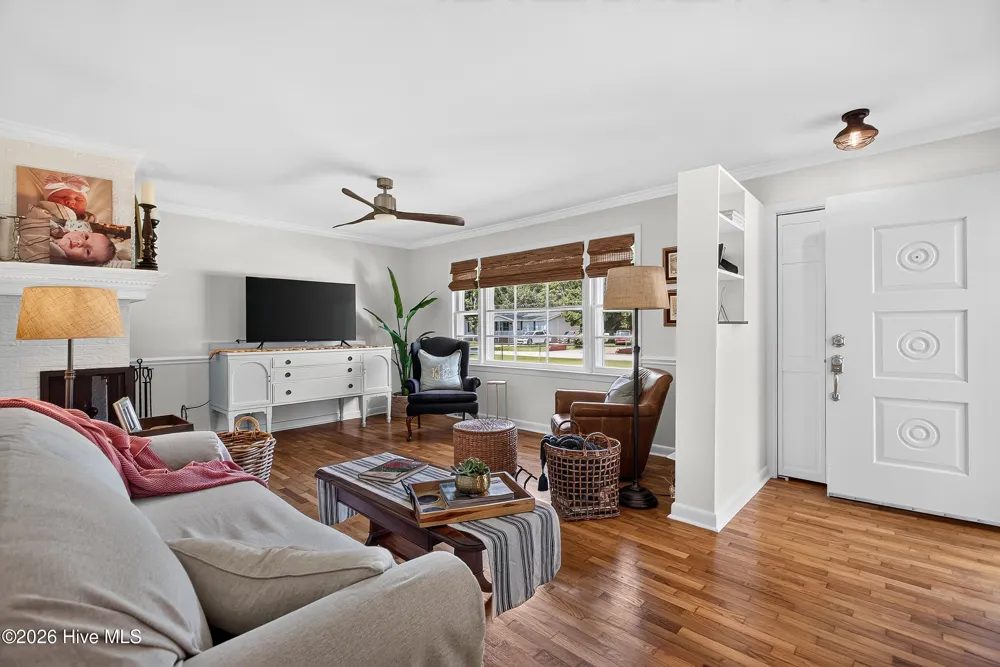 112 Barbara Avenue Midway Park, NC 28544