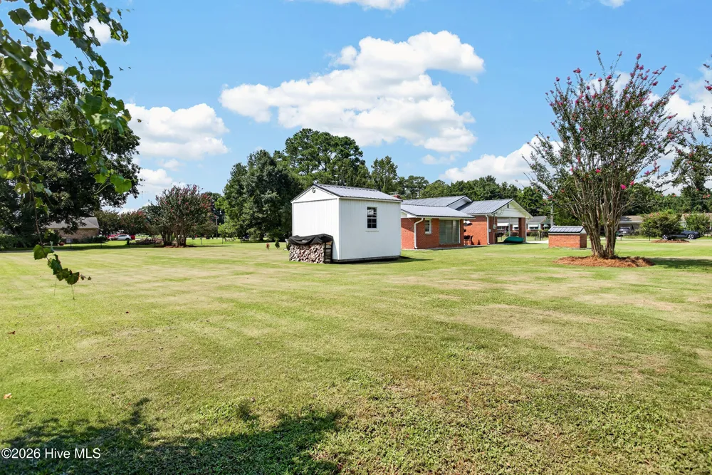 112 Barbara Avenue Midway Park, NC 28544