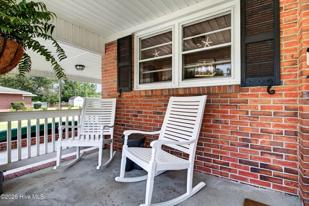 112 Barbara Avenue Midway Park, NC 28544