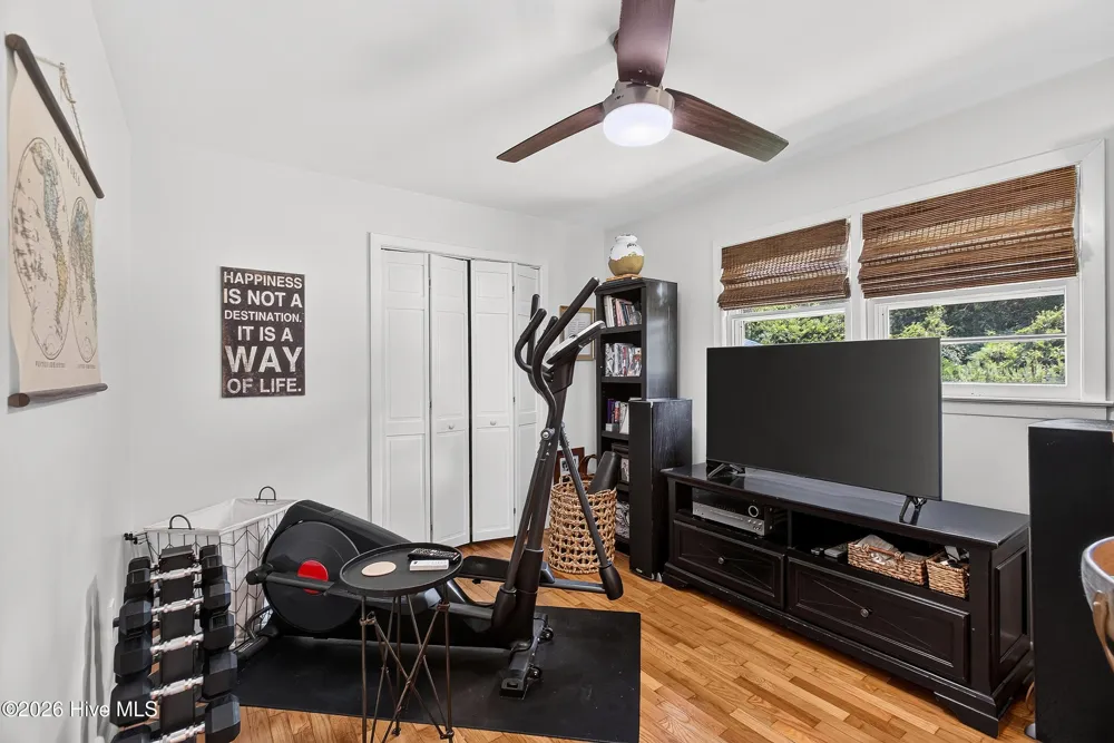 112 Barbara Avenue Midway Park, NC 28544