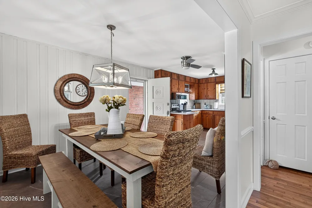 112 Barbara Avenue Midway Park, NC 28544