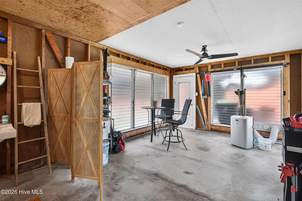 112 Barbara Avenue Midway Park, NC 28544