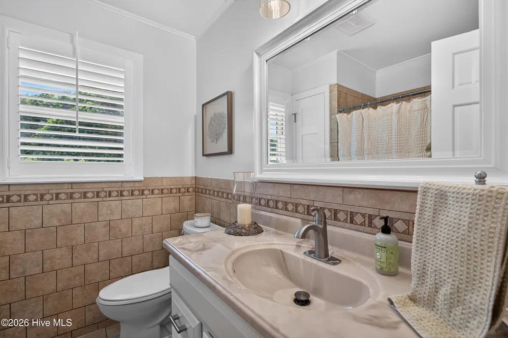 112 Barbara Avenue Midway Park, NC 28544