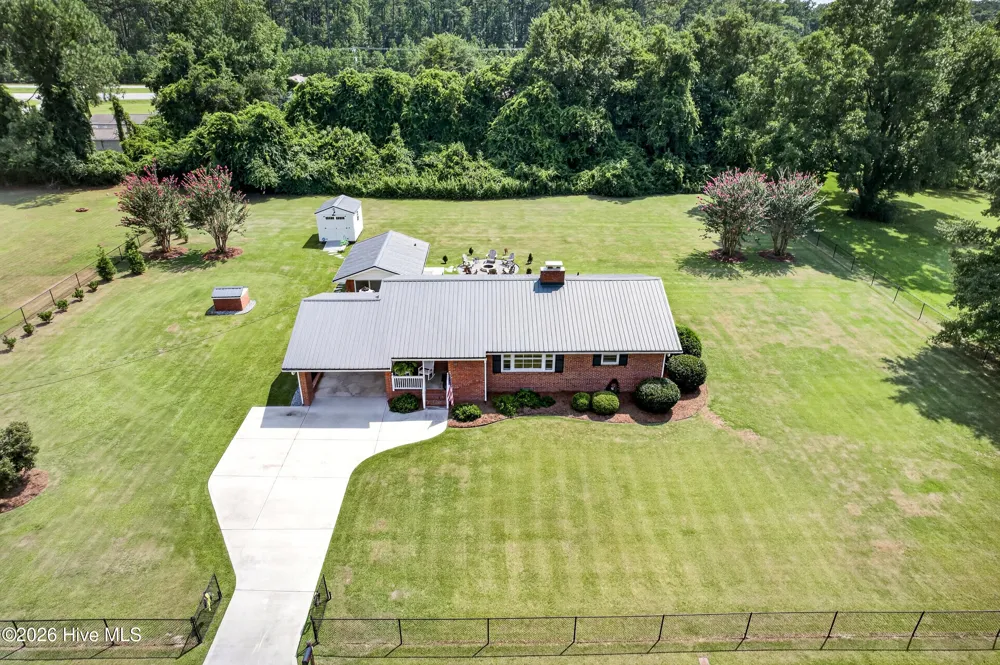 112 Barbara Avenue Midway Park, NC 28544