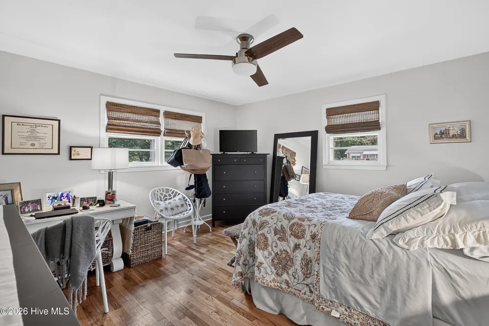 112 Barbara Avenue Midway Park, NC 28544
