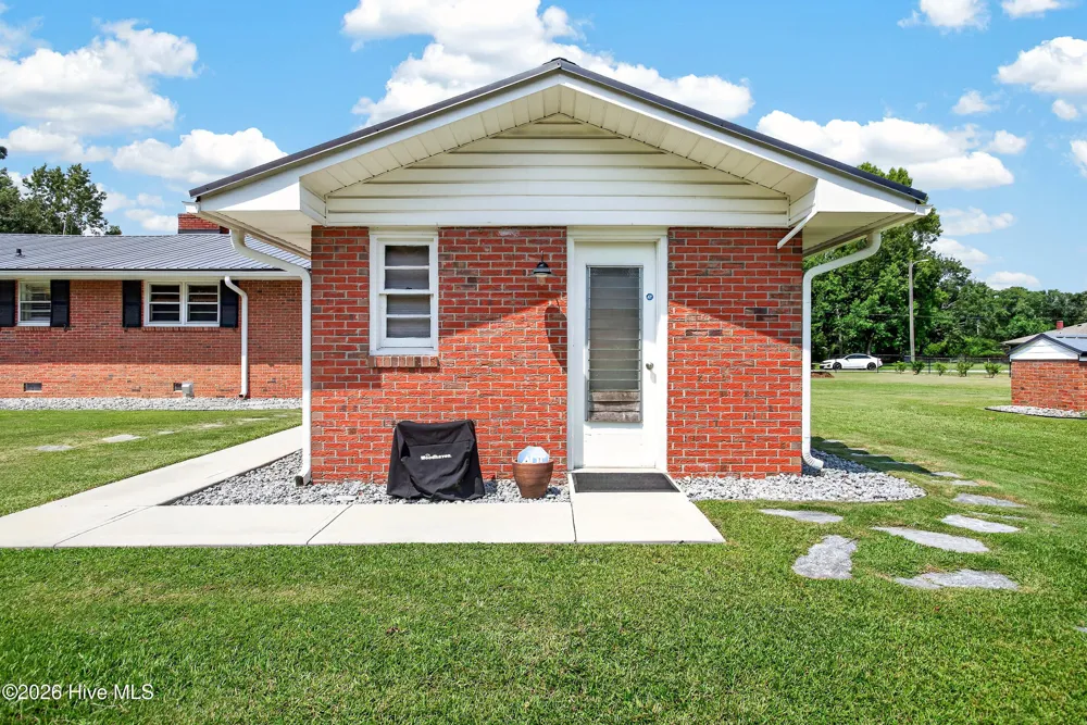 112 Barbara Avenue Midway Park, NC 28544