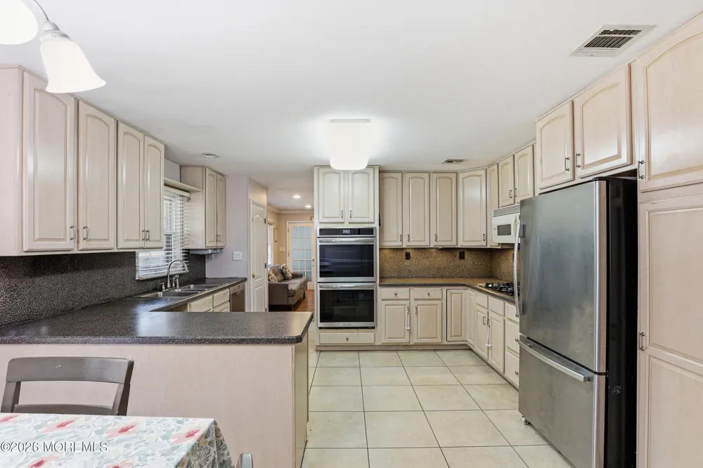 1433 14th Street Lakewood, NJ 08701