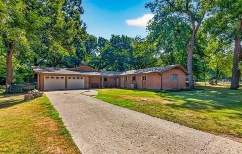 1312 Brookside Parkway