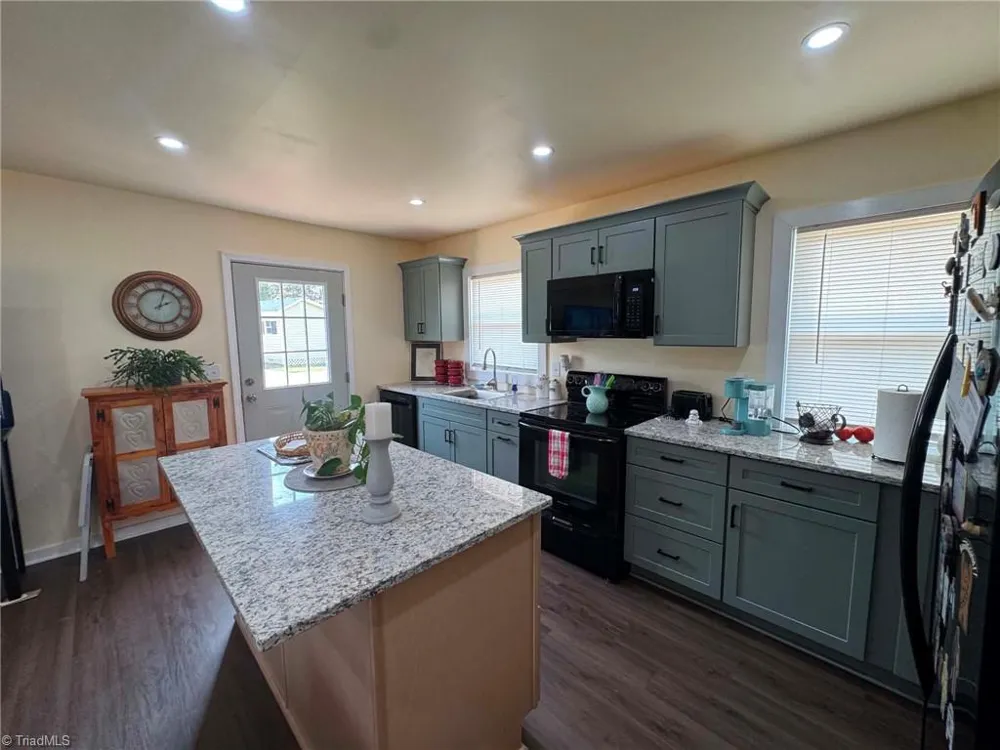 115 Robert Drive State Road, NC 28676