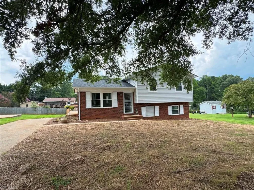 115 Robert Drive State Road, NC 28676