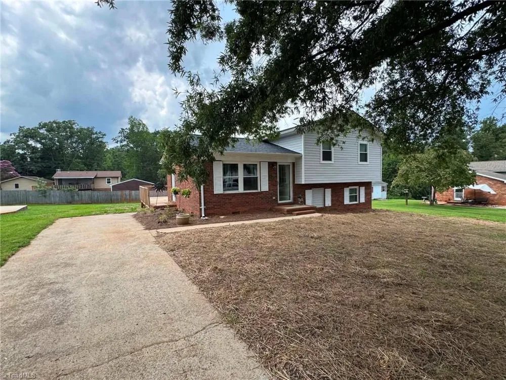 115 Robert Drive State Road, NC 28676