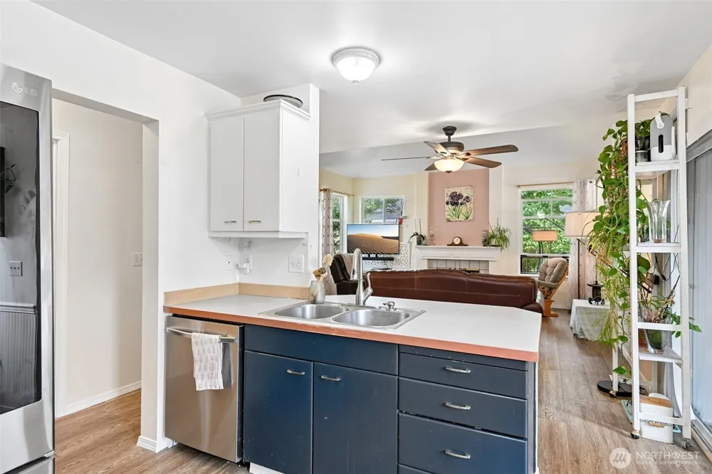 508 Eldredge Avenue NW Orting, WA 98360