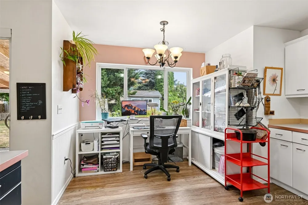 508 Eldredge Avenue NW Orting, WA 98360