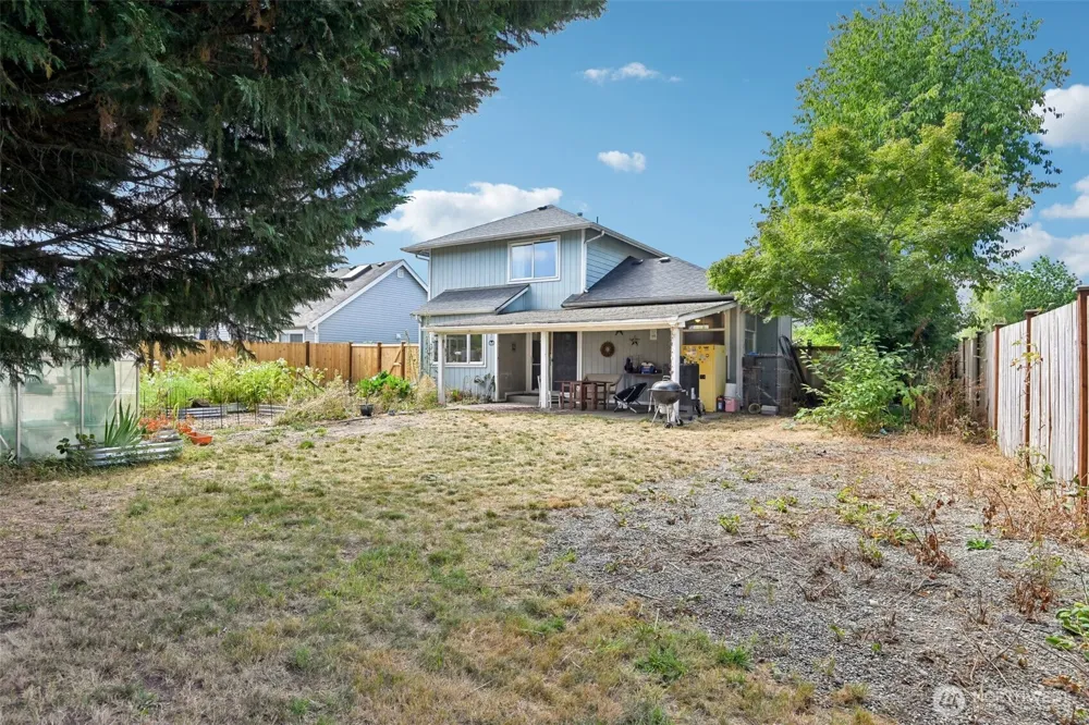 508 Eldredge Avenue NW Orting, WA 98360