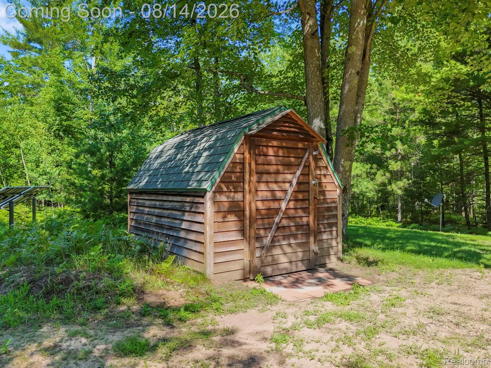 2738 S Thompsonville Road Weldon Township, MI 49683