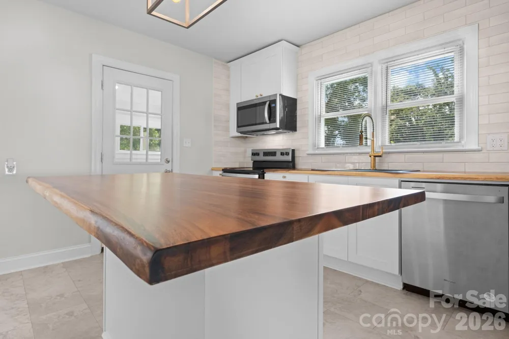 12 Ruth Avenue Newton, NC 28658