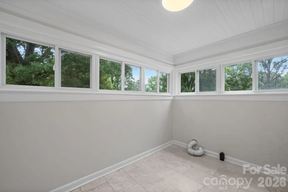 12 Ruth Avenue Newton, NC 28658